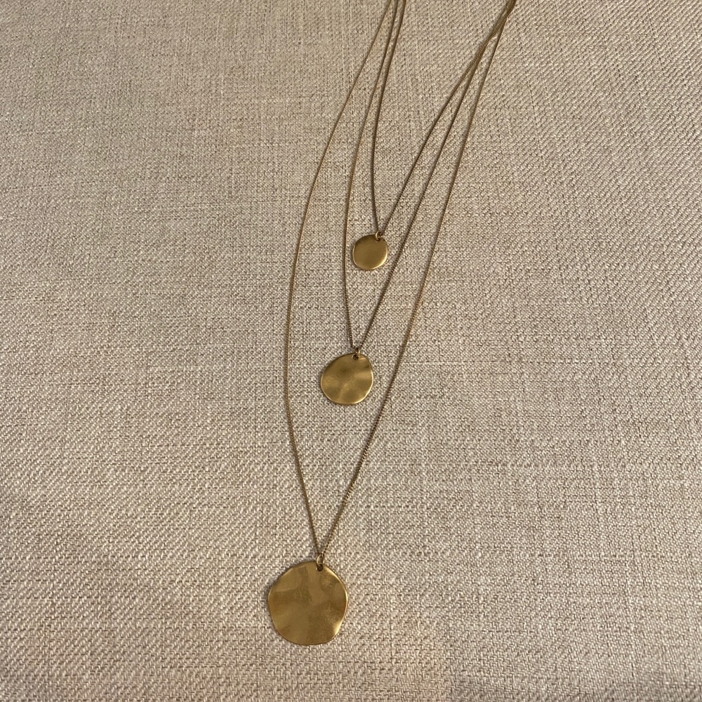 Chloe and Isabell gold layered necklace